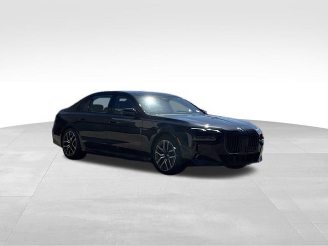 New 2026 BMW 760i xDrive w/ Premium Package image 8
