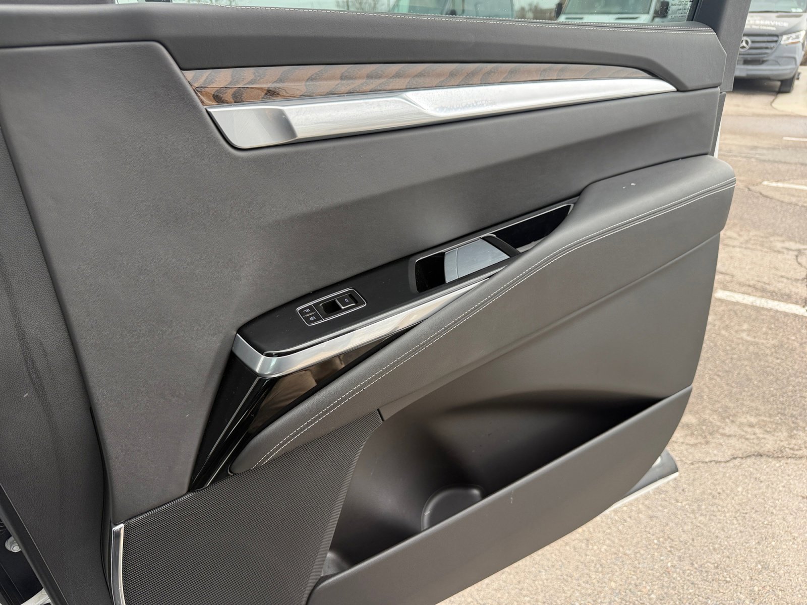 Used 2025 Cadillac Escalade ESV Sport Platinum w/ LPO, Floor Liner Package image 16