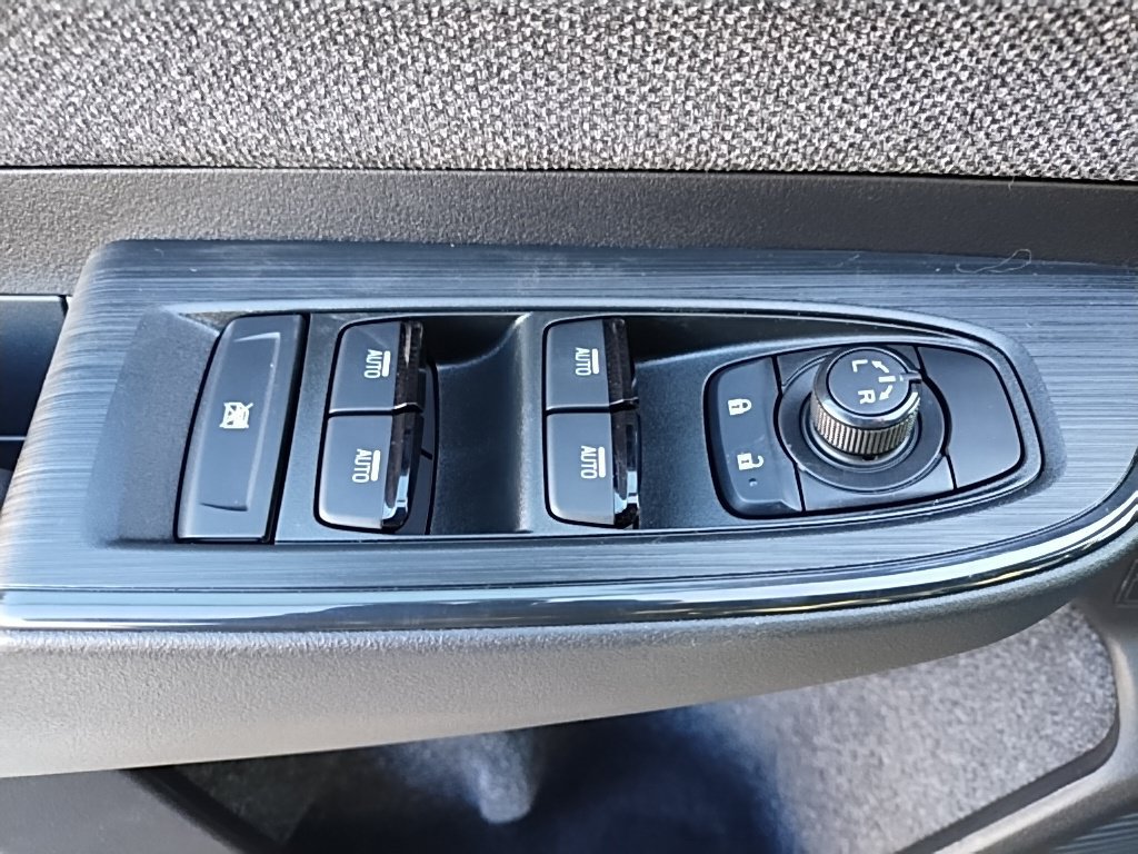 Used 2026 Subaru Outback Limited XT AWD/4WD image 13