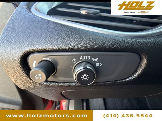 Used 2023 Chevrolet Malibu LT image 18