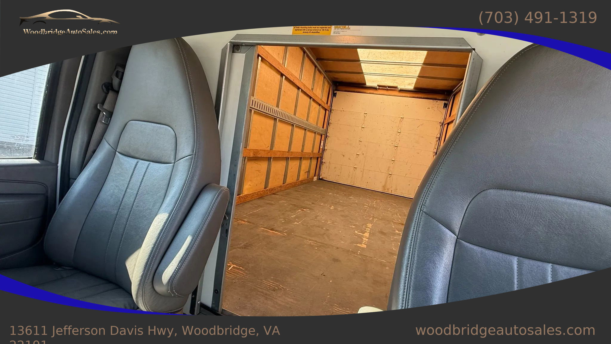 Used 2015 Chevrolet Express 3500 Extended image 16