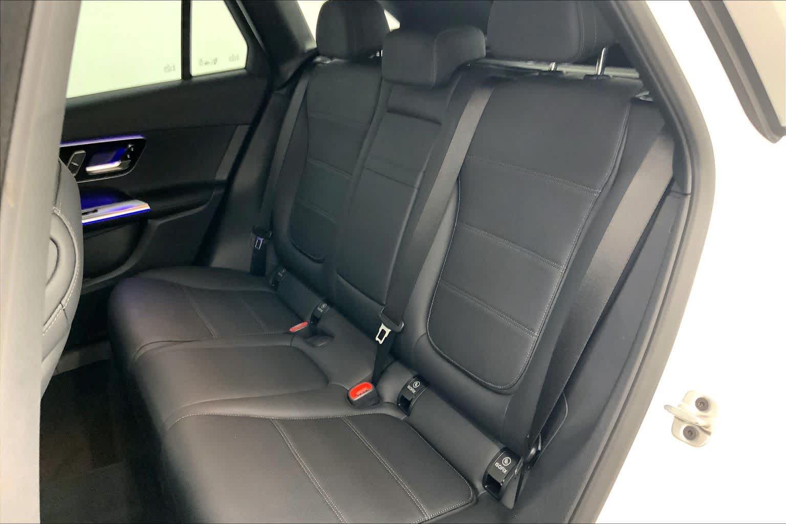 Used 2026 Mercedes-Benz GLC 300 image 17