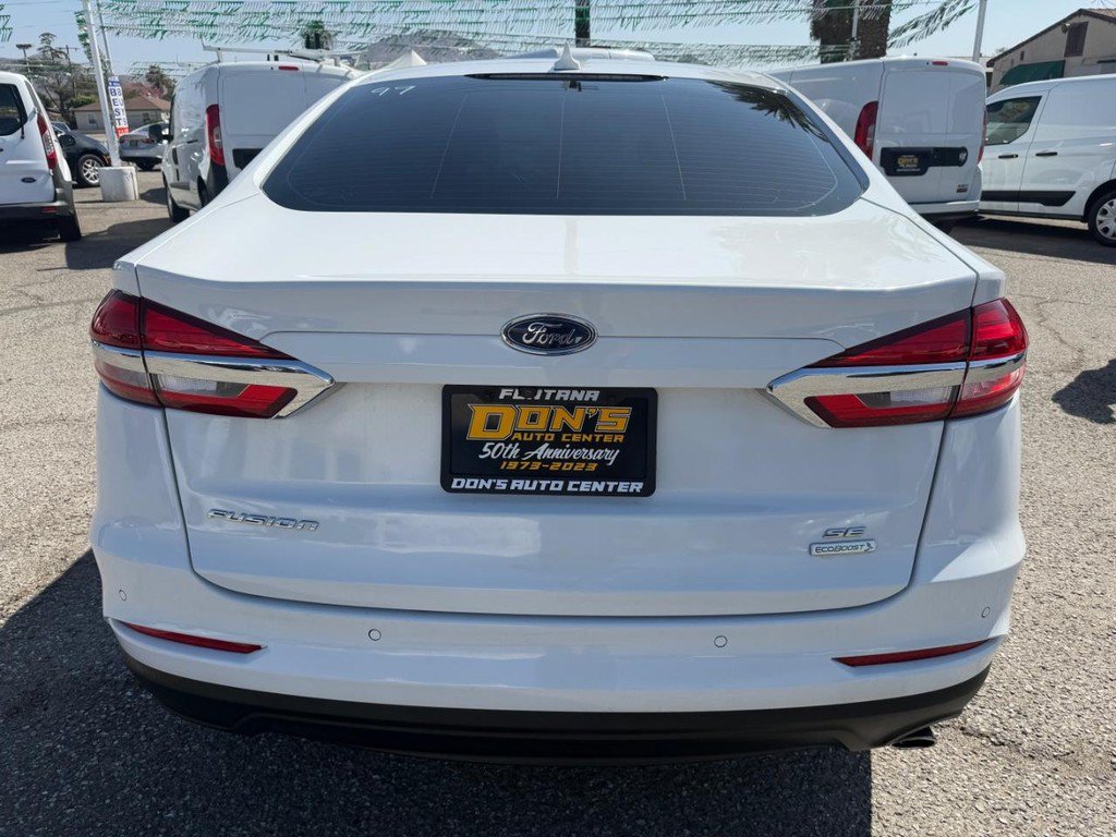 Used 2019 Ford Fusion SE FWD image 7