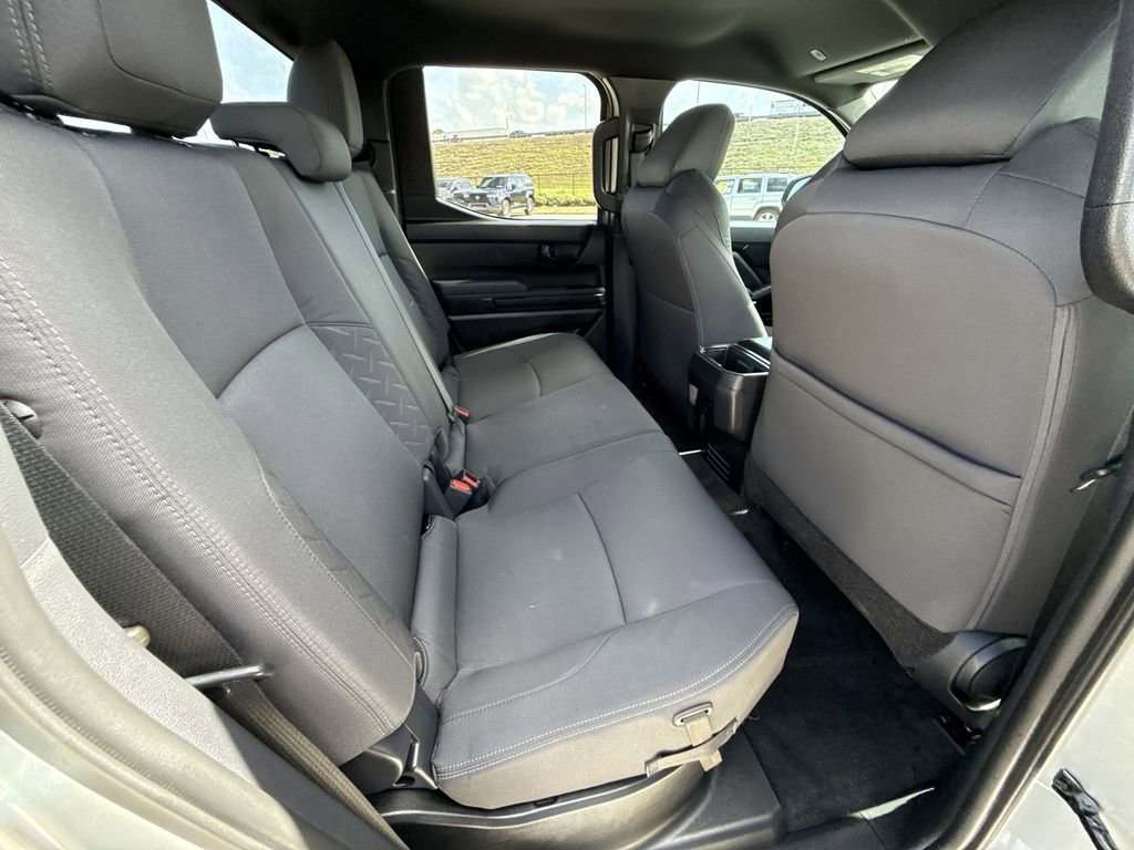 Used 2024 Toyota Tacoma SR5 AWD/4WD image 17