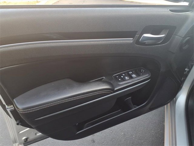 Used 2023 Chrysler 300 S image 14