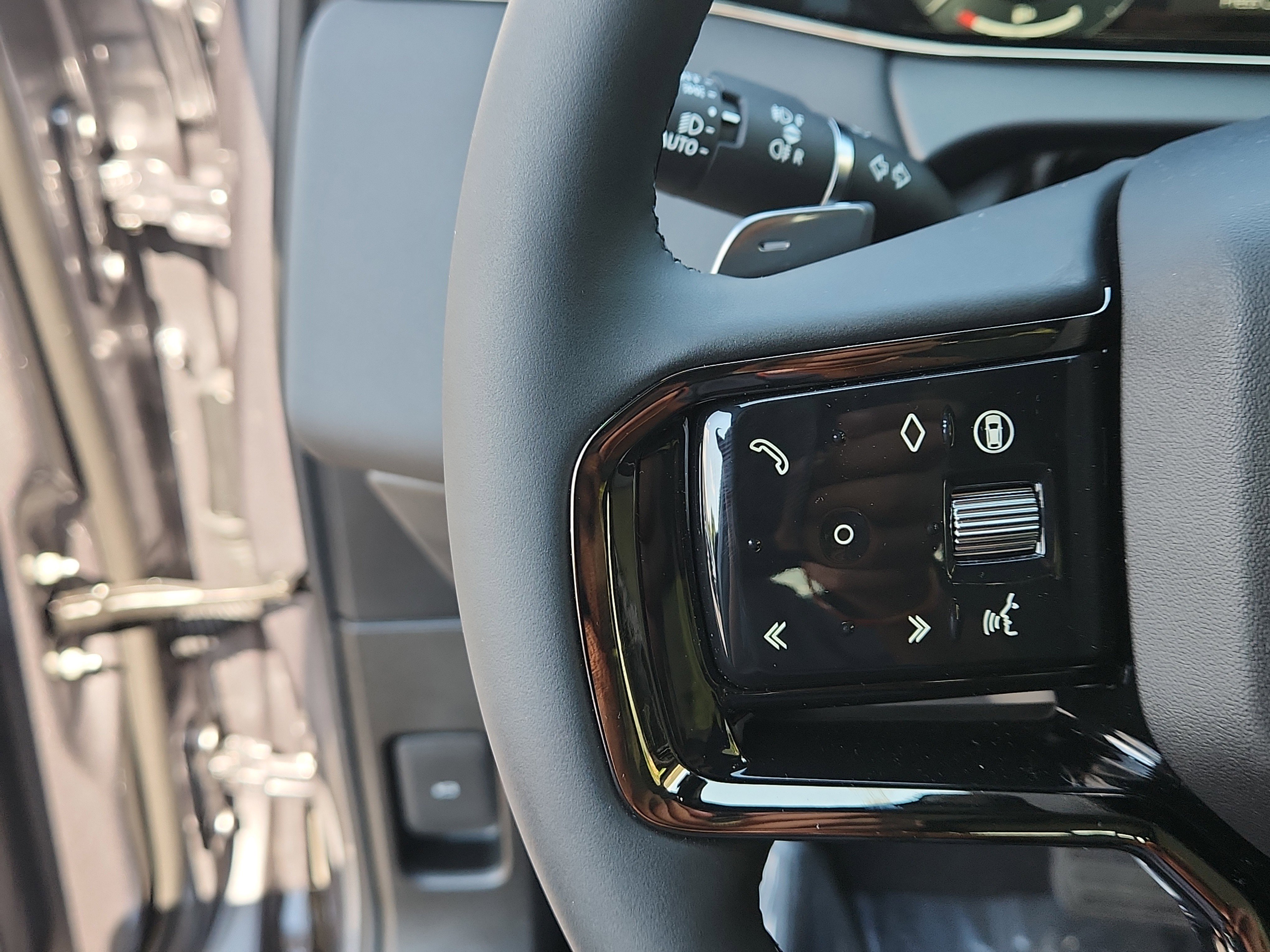 New 2026 Land Rover Range Rover Evoque S image 23