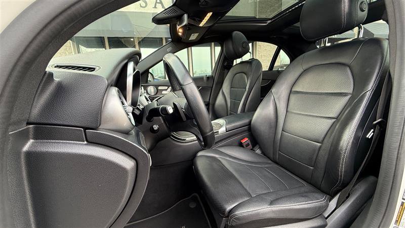 Used 2019 Mercedes-Benz C 300 C 300 image 16