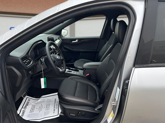 Used 2024 Ford Escape ST-Line w/ Equipment Group 301A FWD image 10