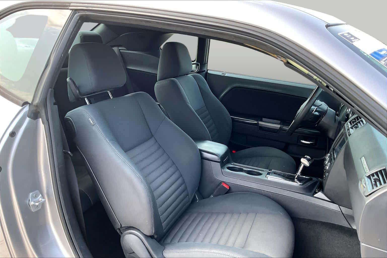 Used 2014 Dodge Challenger R/T w/ Blacktop Package RWD image 8