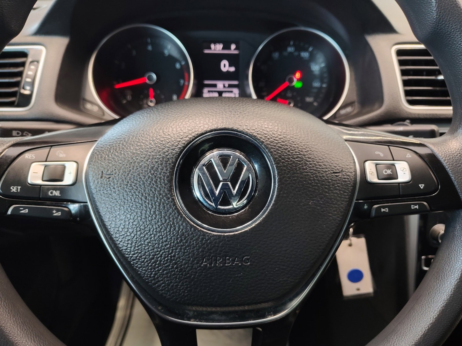 Used 2017 Volkswagen Passat 1.8T S FWD image 16