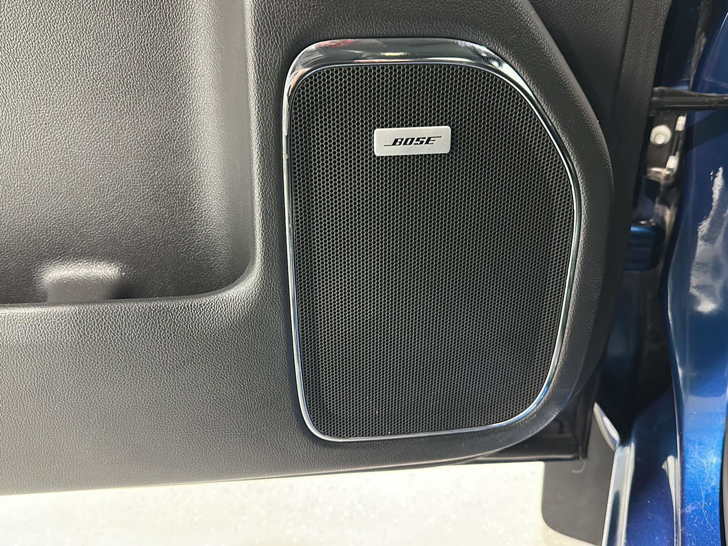 Used 2018 GMC Sierra 1500 SLT w/ SLT Premium Package image 21