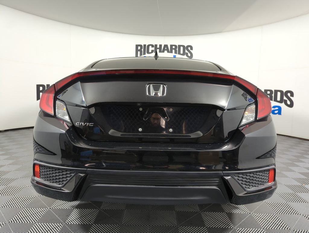Certified 2018 Honda Civic EX-T image 5