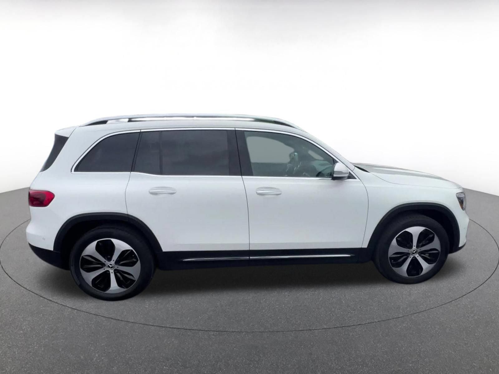Used 2025 Mercedes-Benz GLB 250 image 16