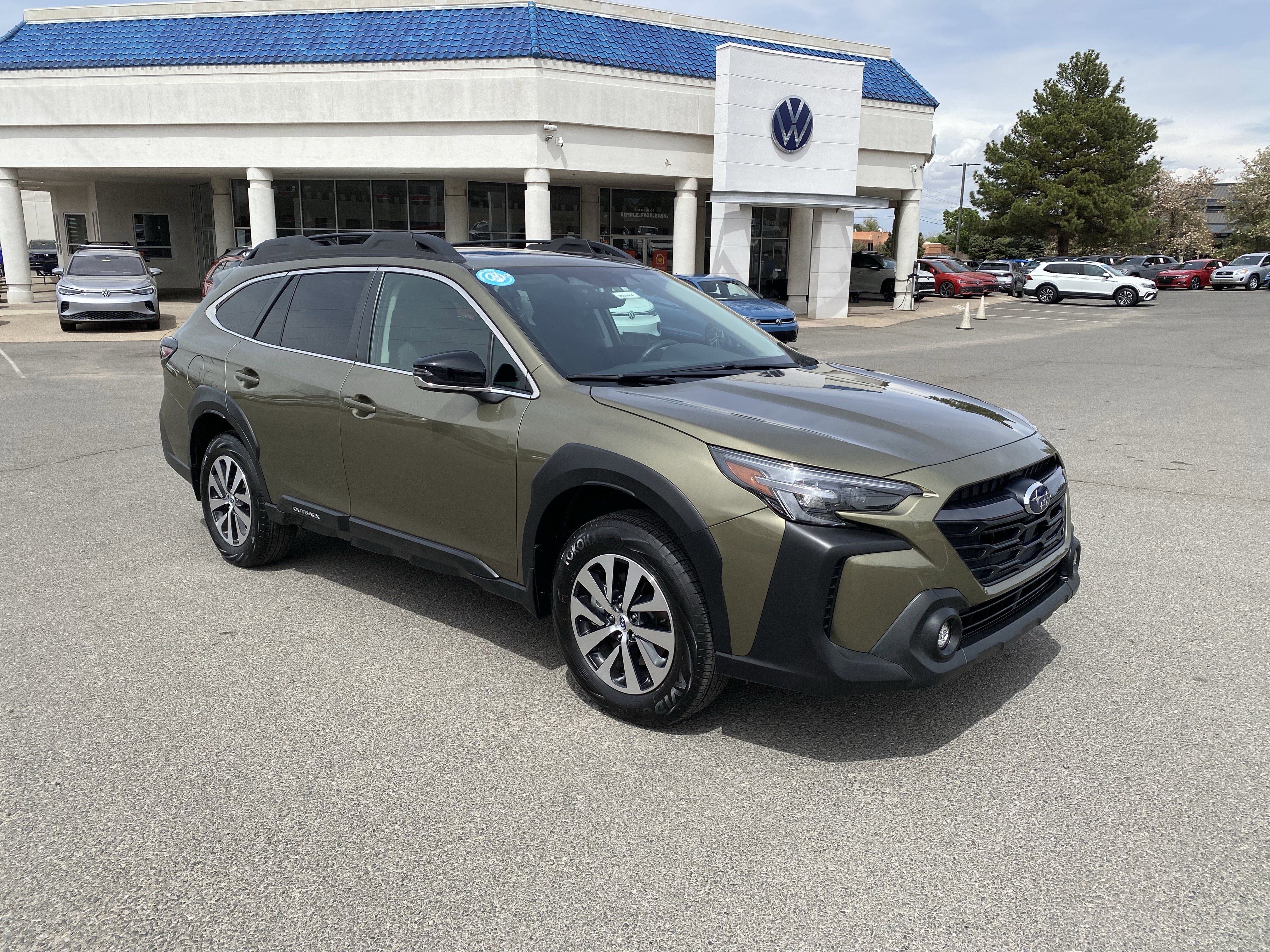 Used 2024 Subaru Outback Premium AWD/4WD image 46