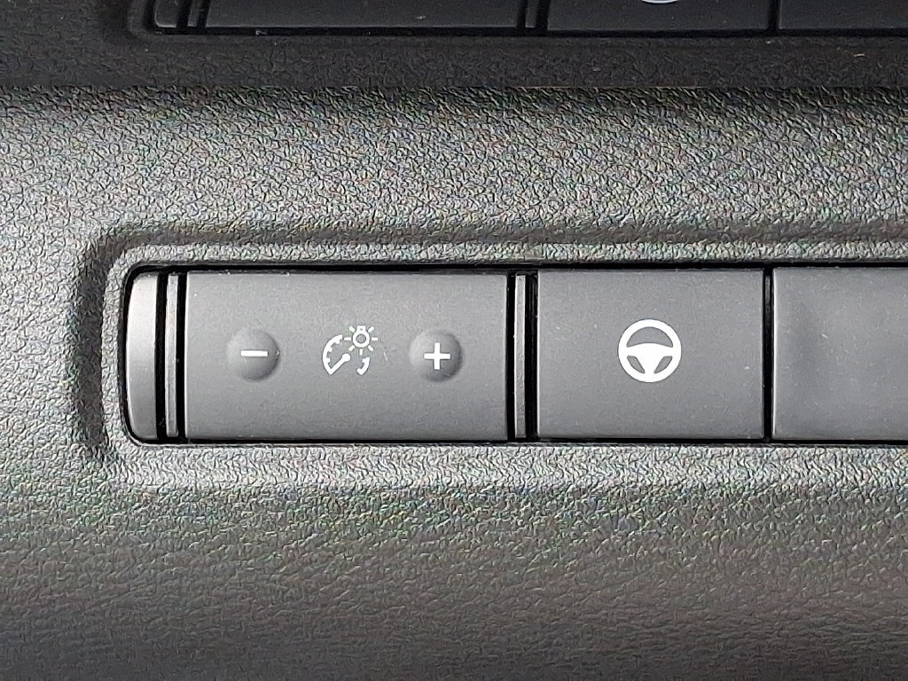 Used 2024 Nissan Pathfinder SV AWD/4WD image 27
