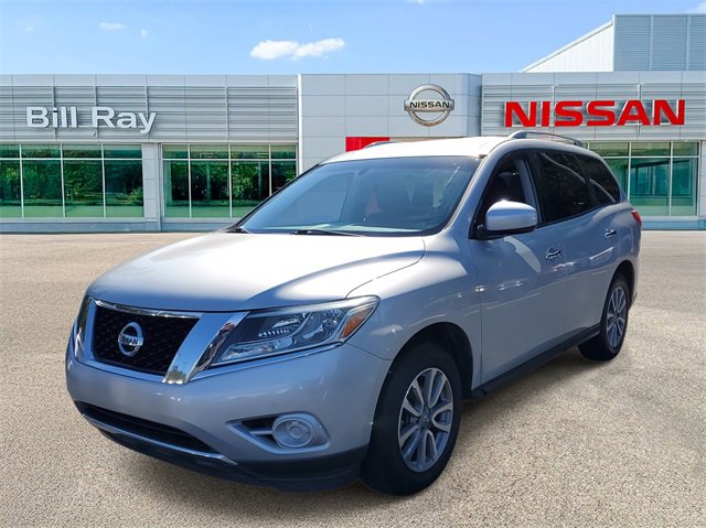 Used 2016 Nissan Pathfinder S image 2
