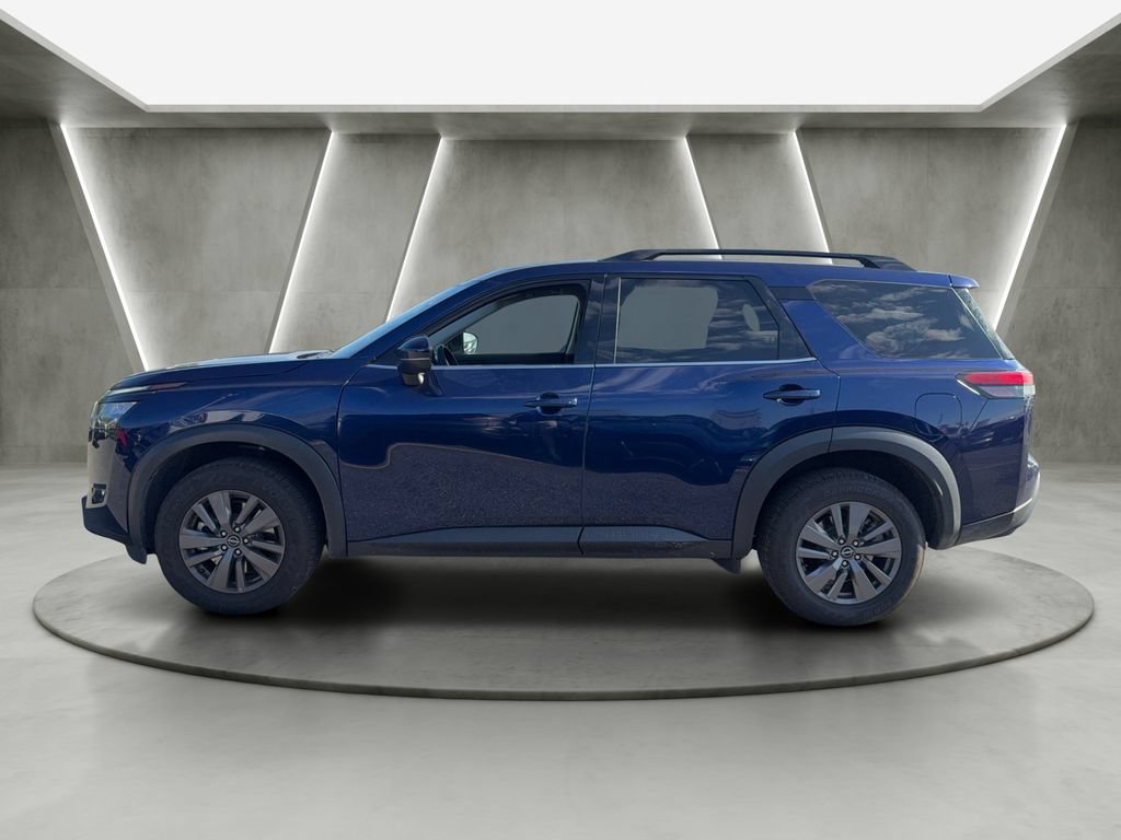 Used 2024 Nissan Pathfinder SV AWD/4WD image 4