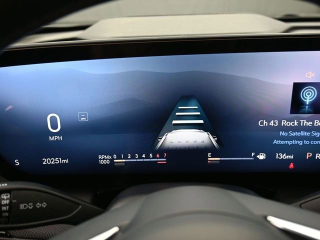 Used 2025 Buick Enclave Sport Touring FWD image 9