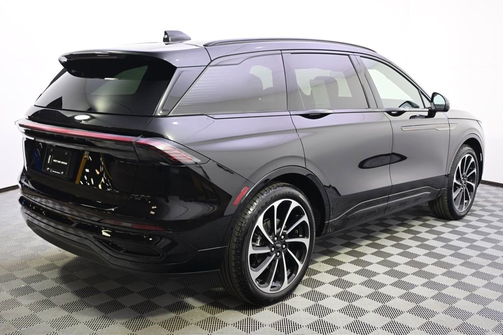 New 2026 Lincoln Nautilus Black Label image 7