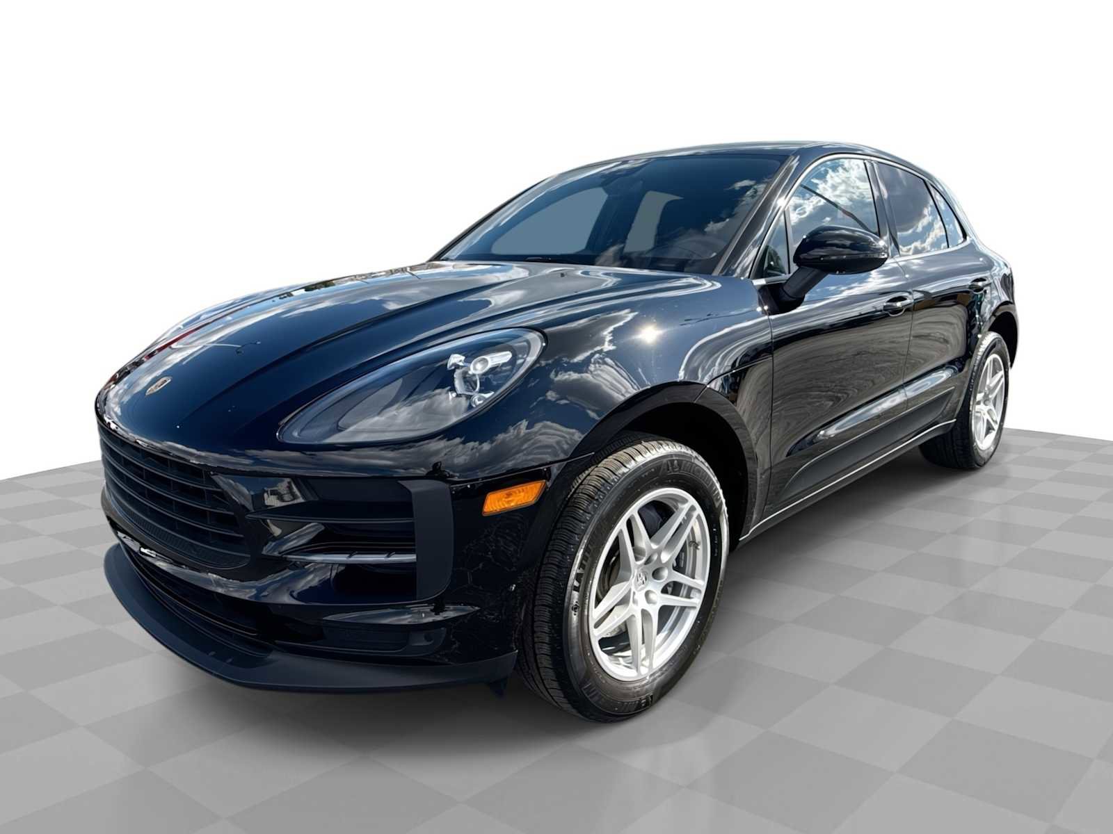 Used 2021 Porsche Macan AWD/4WD image 1