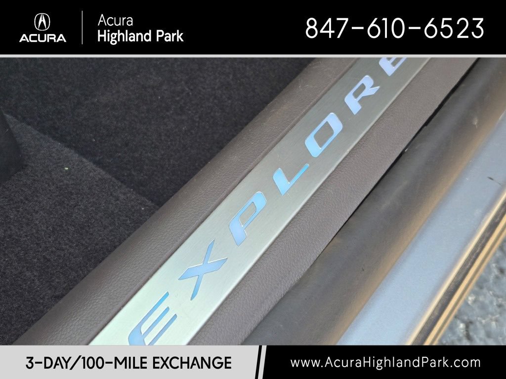 Used 2020 Ford Explorer Platinum w/ Premium Technology Package AWD/4WD image 10