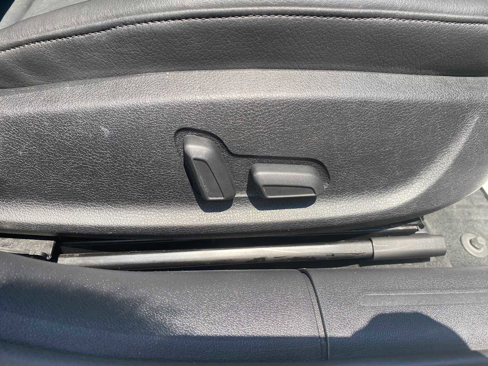 Used 2012 Audi A4 2.0T Premium Plus w/ Premium Plus Pkg image 29