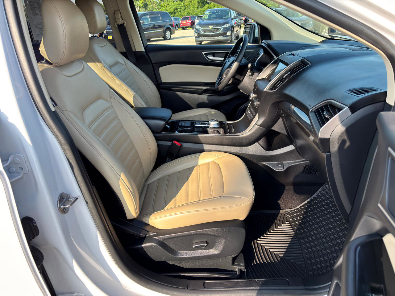 Used 2019 Ford Edge SEL w/ Equipment Group 201A image 24