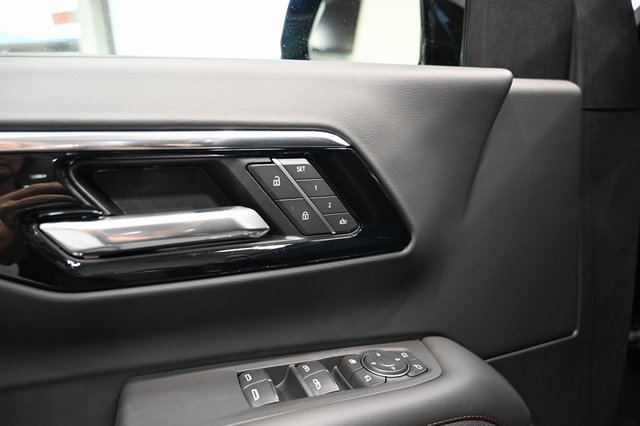 New 2026 Chevrolet Suburban High Country image 30