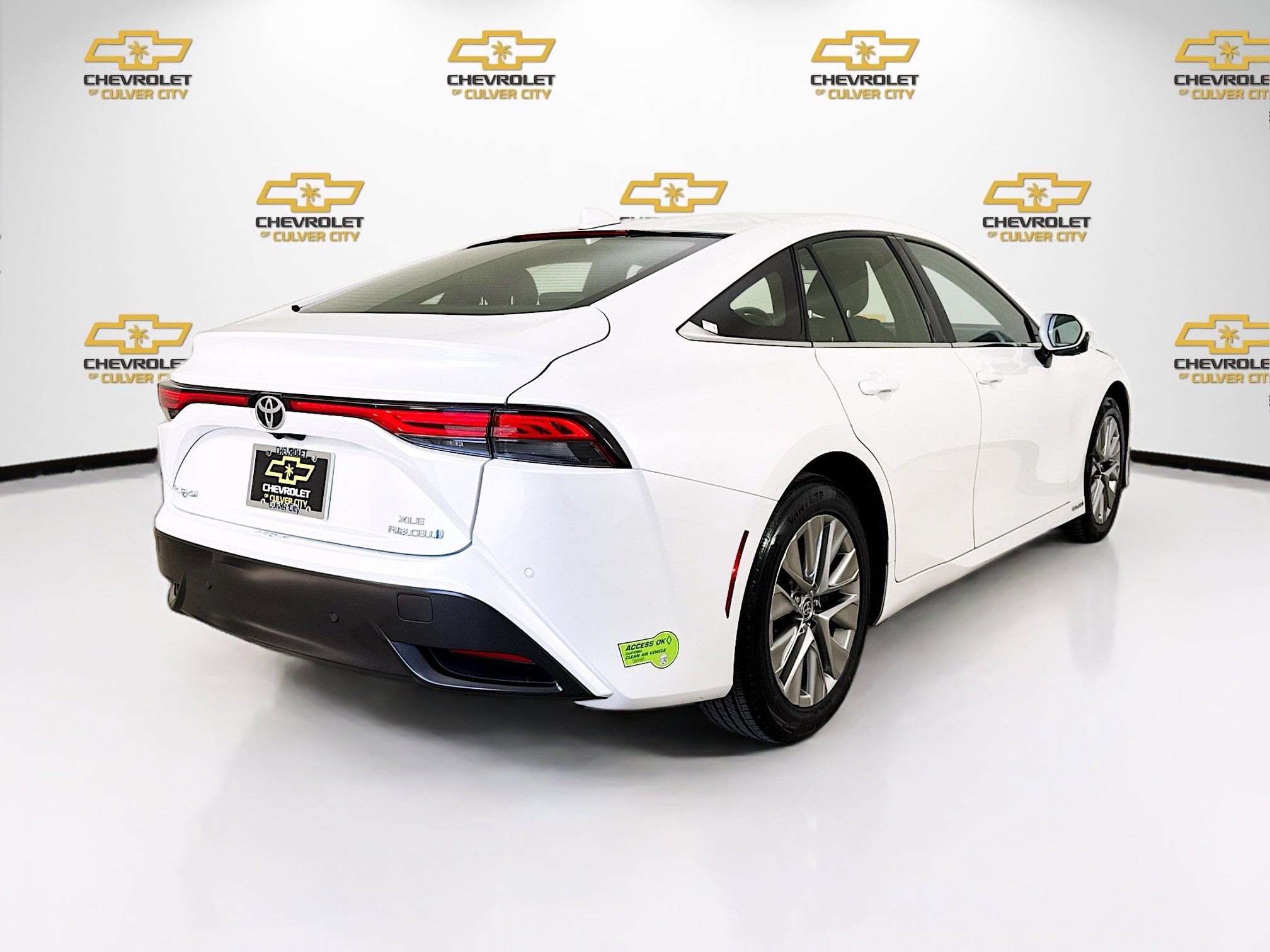 Used 2023 Toyota Mirai XLE w/ Advanced Technology Package image 7