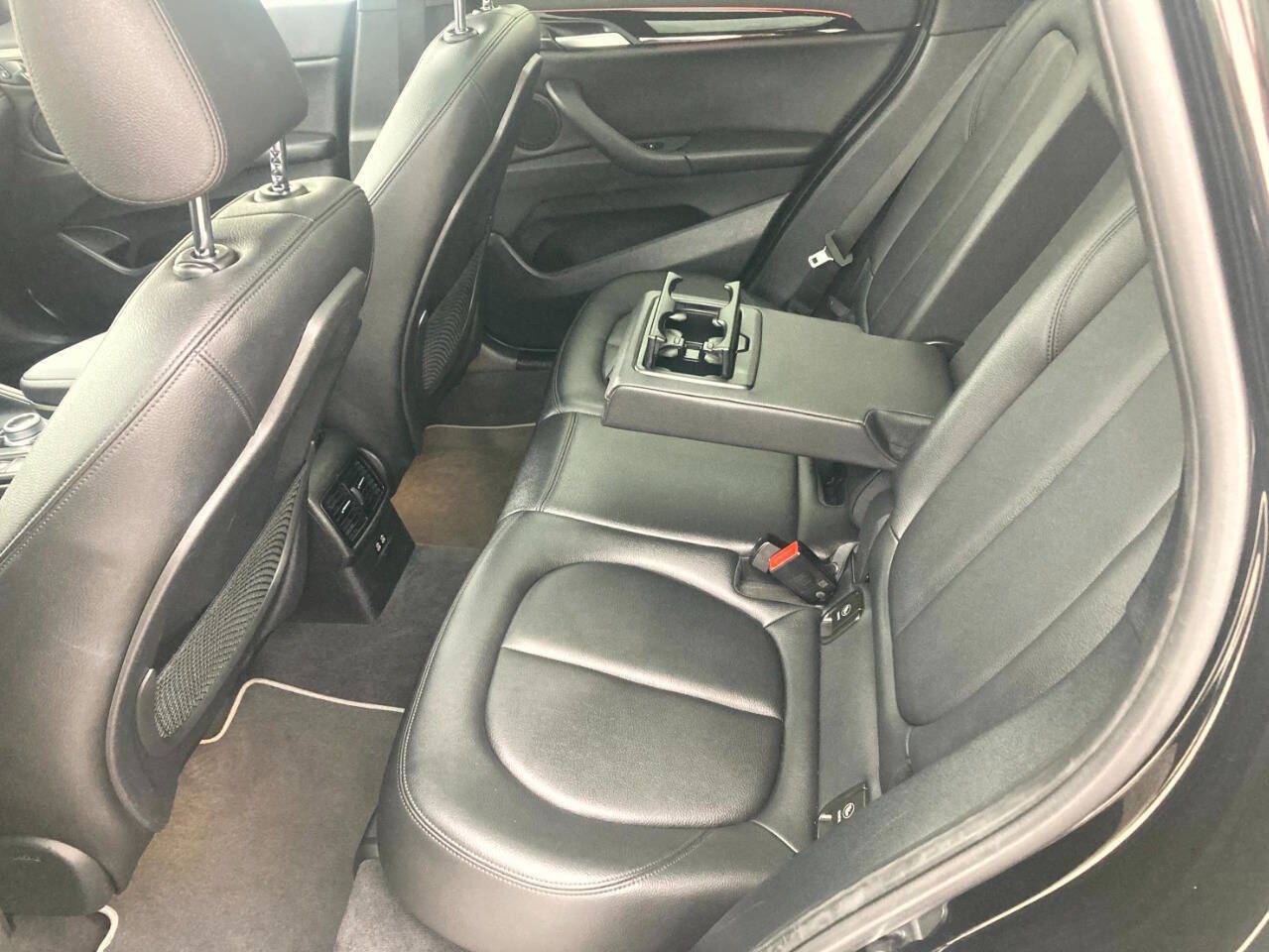 Used 2021 BMW X1 xDrive28i w/ Premium Package image 21