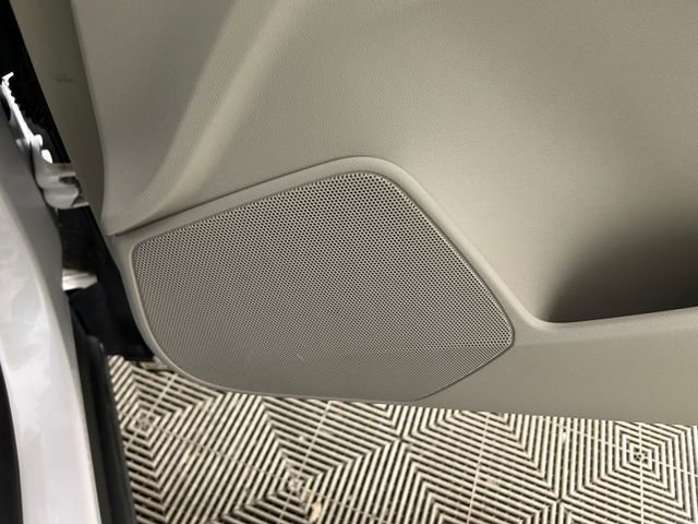 Used 2019 Cadillac XT4 Luxury w/ Cold Weather Package image 30