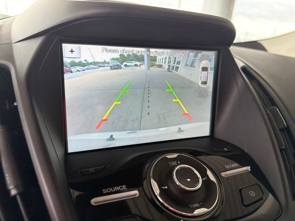 Used 2019 Ford Escape Titanium AWD/4WD image 9
