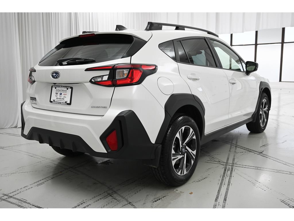 Used 2025 Subaru Crosstrek 2.0i Premium image 7
