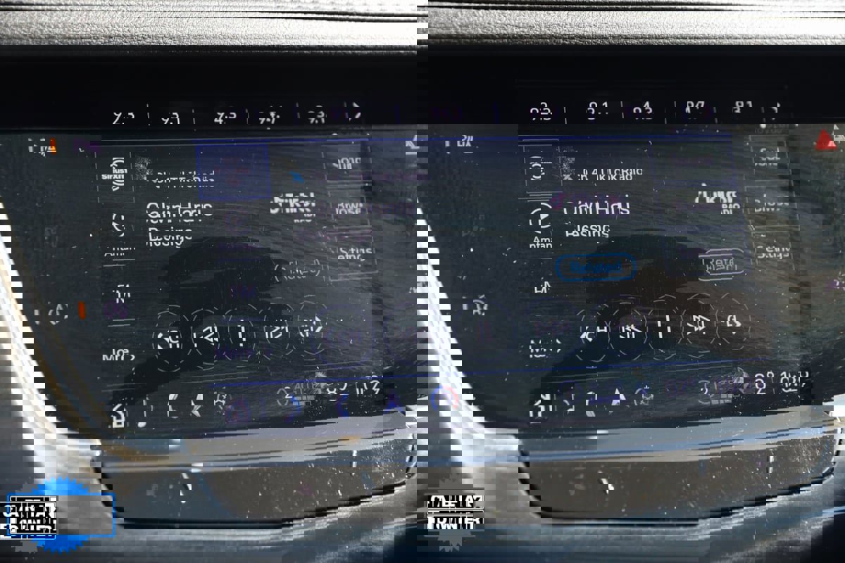 Used 2023 Cadillac XT6 Premium Luxury image 43