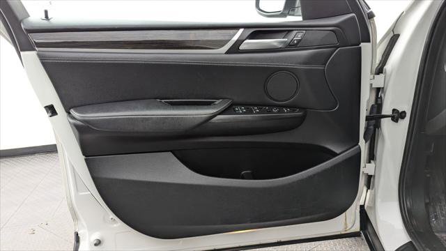 Used 2017 BMW X3 sDrive28i image 13