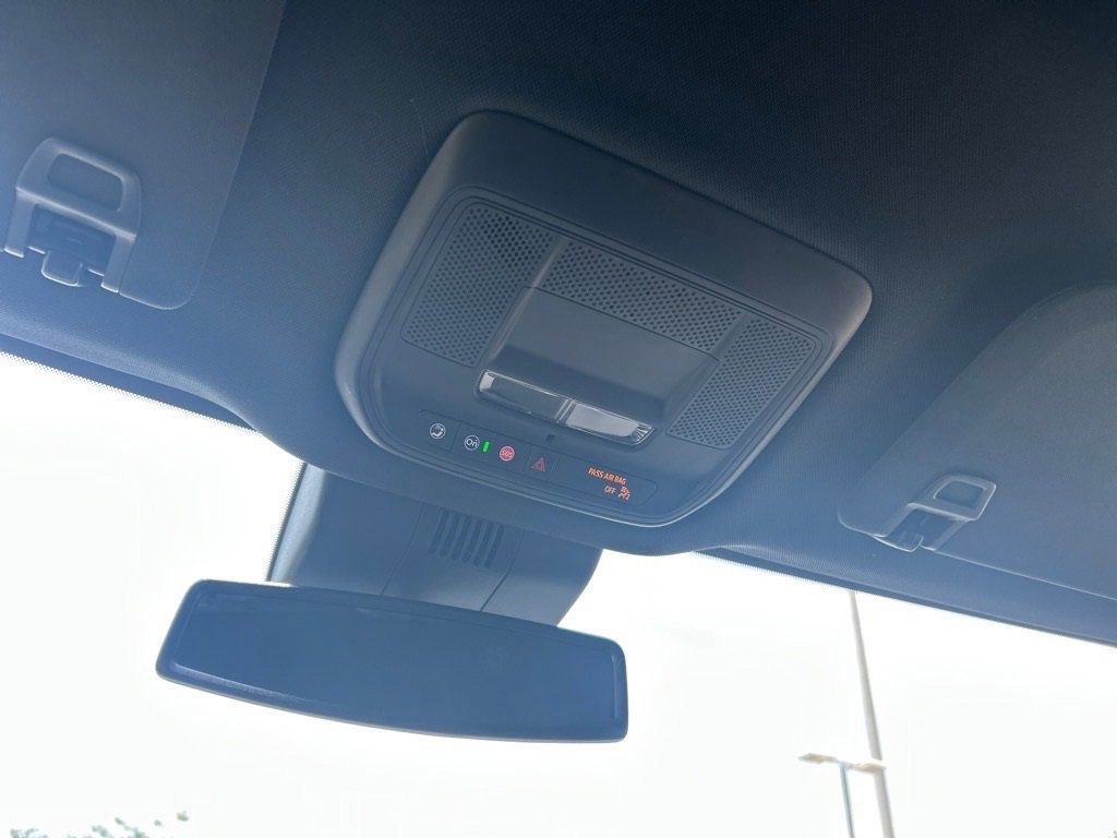 New 2025 Chevrolet Silverado EV LT image 13