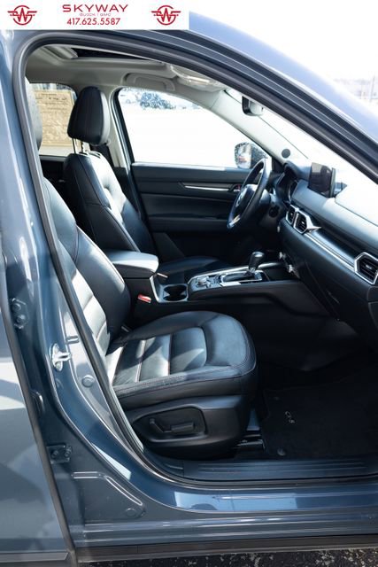 Used 2025 MAZDA CX-5 Carbon Edition image 13