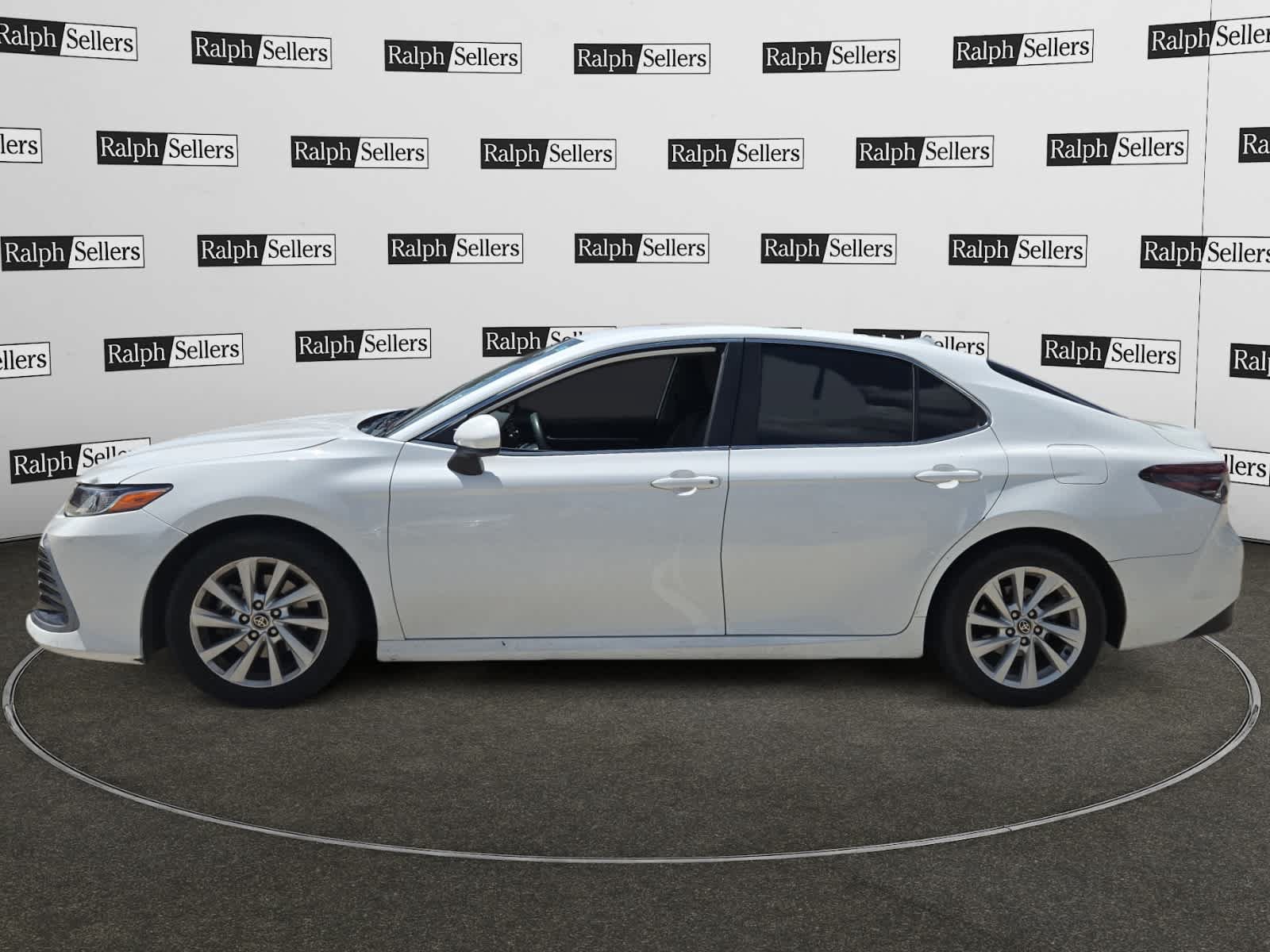 Used 2023 Toyota Camry LE FWD image 3
