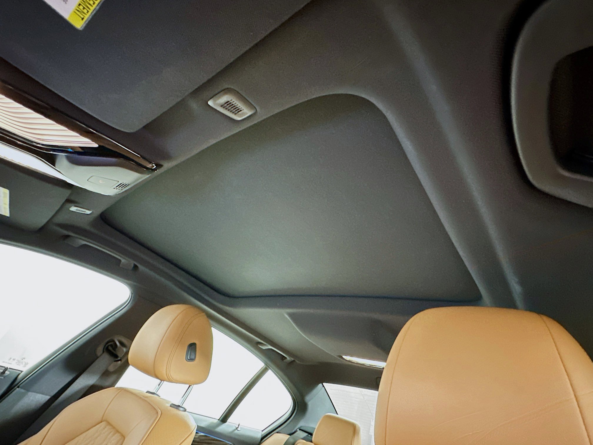 Used 2023 BMW 530e w/ Convenience Package image 26