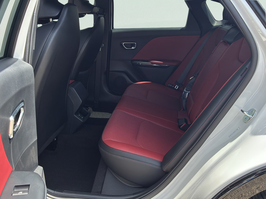 New 2026 Kia K4 GT-Line FWD image 25