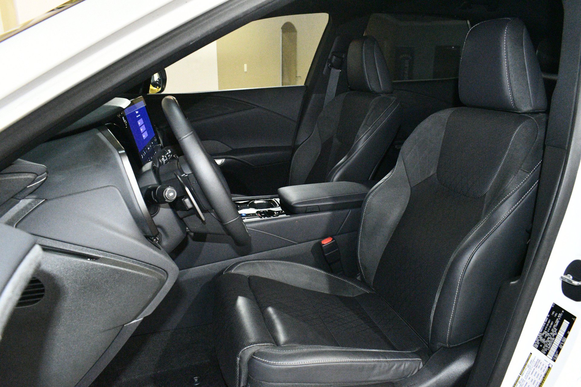 Used 2023 Lexus RX 350 AWD w/ Accessory Package image 7