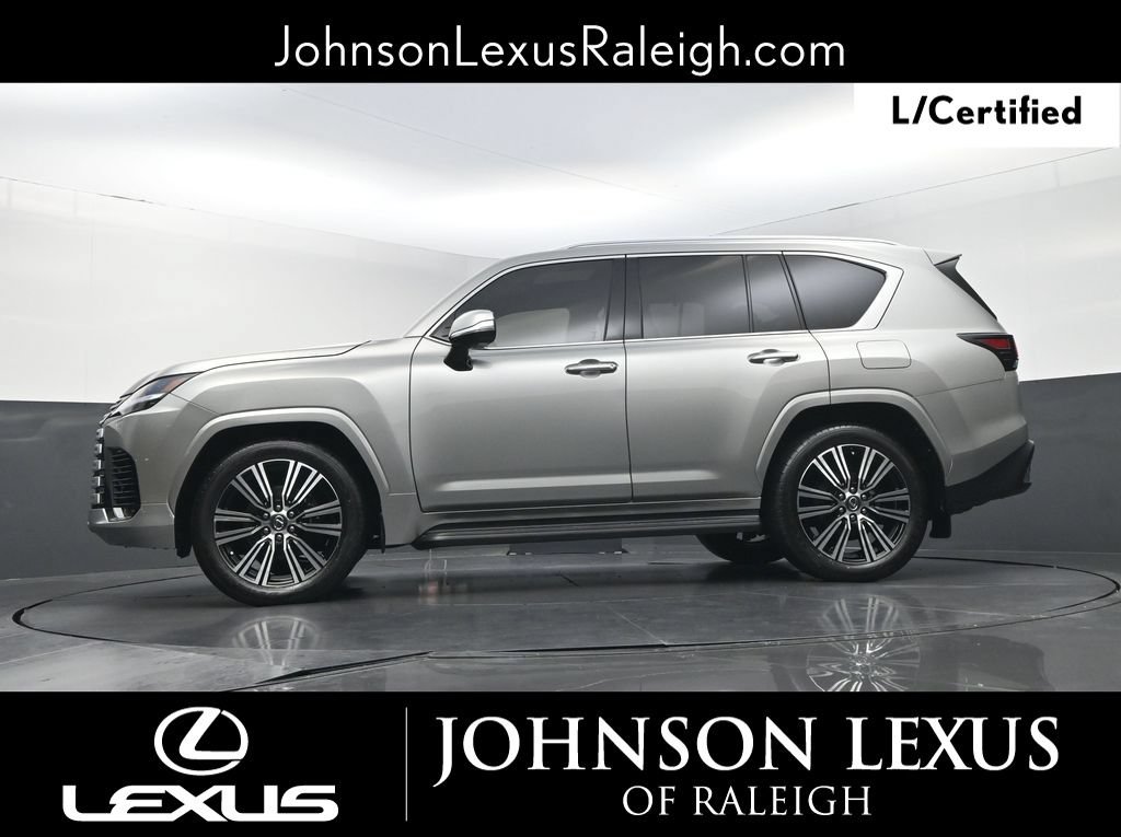 Certified 2024 Lexus LX 600 4WD w/ Luxury Package image 21