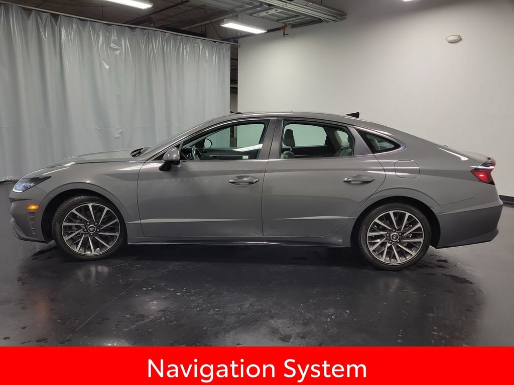 Used 2023 Hyundai Sonata Limited w/ Preferred Accessory Package FWD image 5