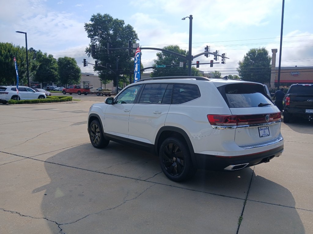New 2026 Volkswagen Atlas SE FWD image 5
