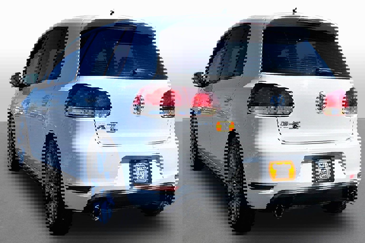 Used 2013 Volkswagen GTI 4-Door image 8