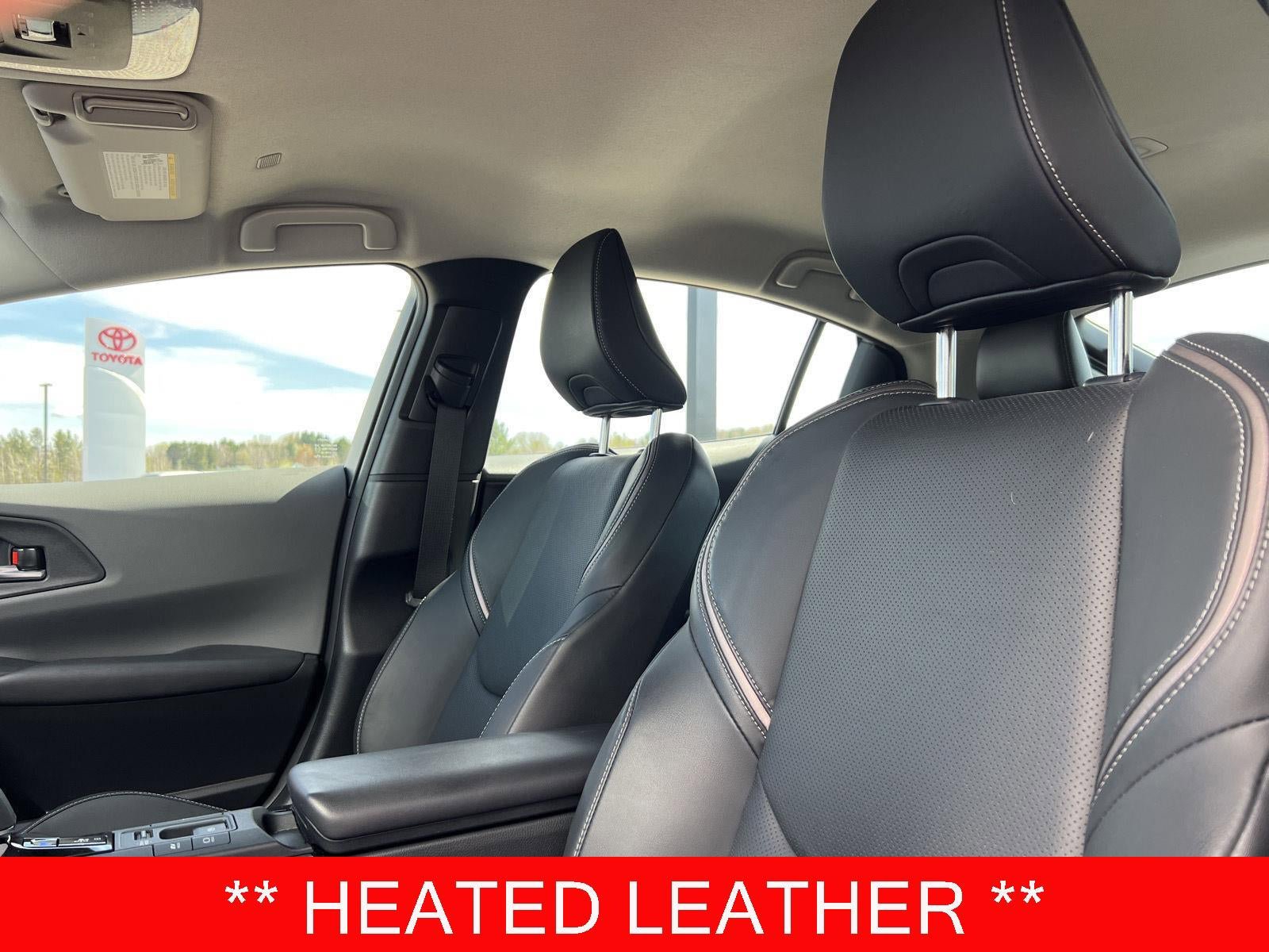 Used 2024 Toyota Prius XLE AWD/4WD image 2