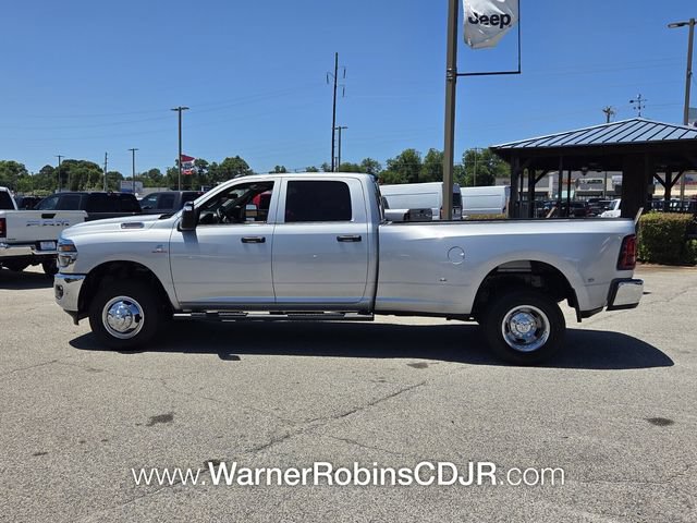 New 2026 RAM 3500 Tradesman AWD/4WD image 4