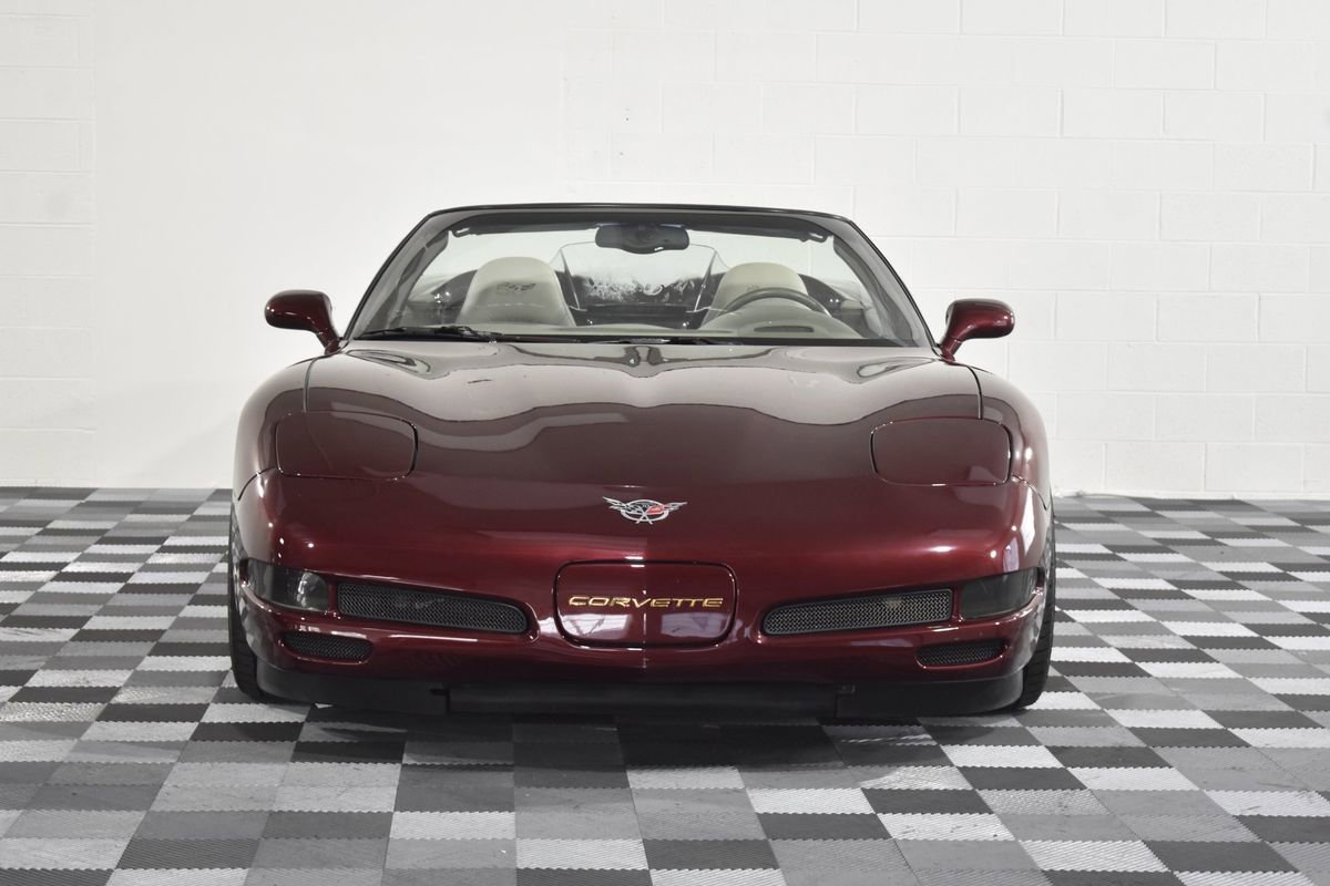 Used 2003 Chevrolet Corvette Convertible w/ Preferred Equipment Group1 image 10