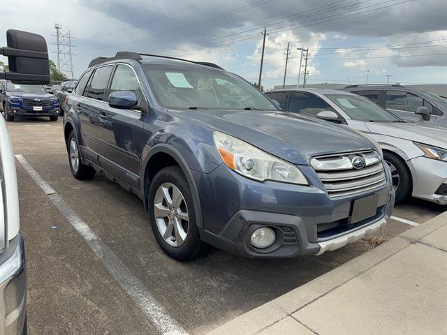 Used 2014 Subaru Outback 2.5i Limited AWD/4WD image 3