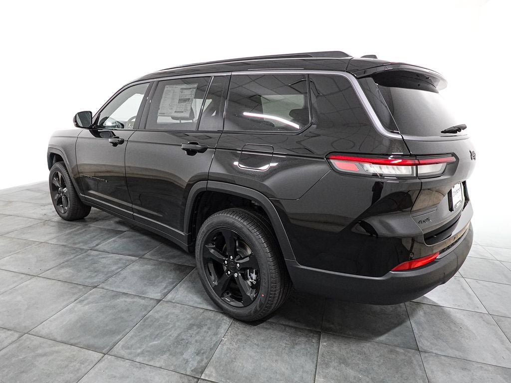 New 2026 Jeep Grand Cherokee L Limited w/ Limited Altitude Package AWD/4WD image 4